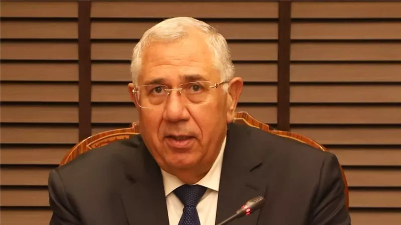 السيد القصير وزير