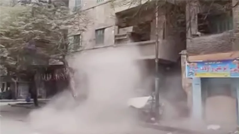 انهيار عقار مكون من 4 طوابق بمصر القديمة.. وقرار هام من المحافظة 