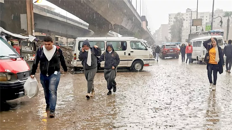 مدير «التحليل والتنبؤات» يكشف لـ«الصفحة الأولى» مفاجآت الشتاء وسبب قلة الأمطار