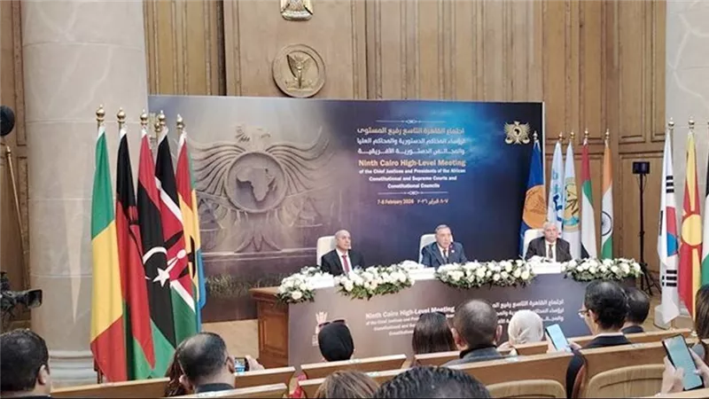 اعتماد الذكاء الإصطناعي على مائدة اجتماع رؤساء المحاكم الدستورية الأفريقية