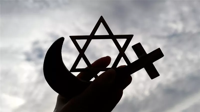 الدكتور محمد خالد القعيد يكتب : عاملون على قضيتهم 
