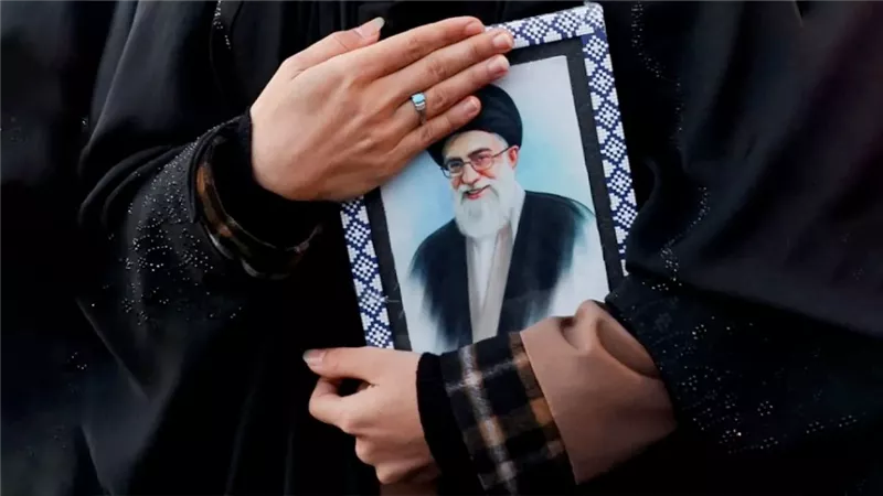 ما بعد خامنئي : هل تحسم المؤسسات المعركة أم يفتح الفراغ أبواب المجهول ؟!