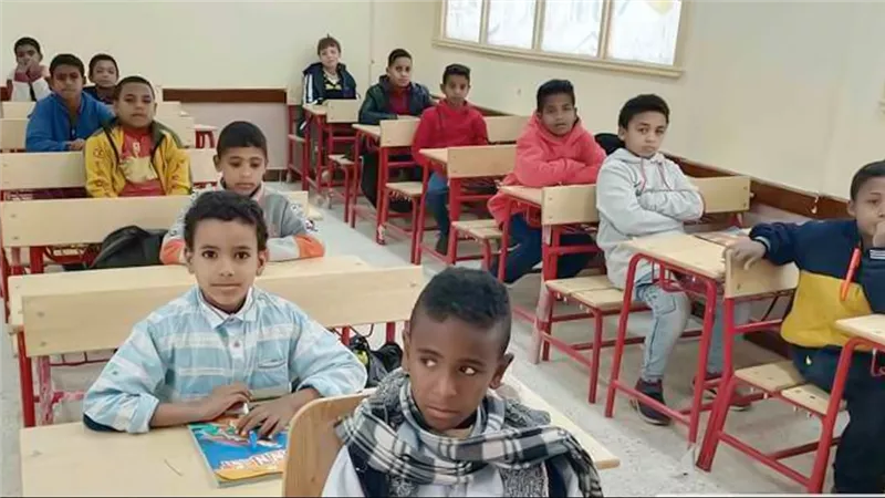 غضب أولياء أمور مدارس الجيزة من مواعيد الامتحانات: هنودي ولادنا 7 الصبح إزاي؟
