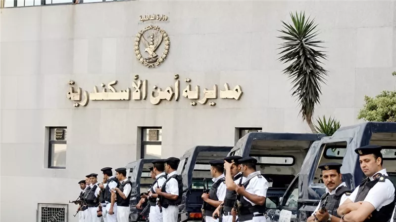 بالأسماء.. مدير أمن الإسكندرية يعتمد حركة تنقلات رؤساء المباحث