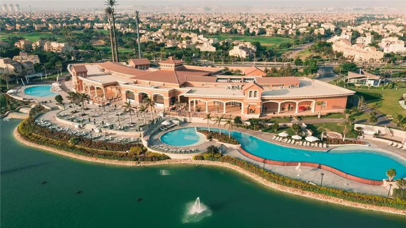 نادي مدينتي للجولف يستضيف كبار نجوم اللعبة في جوائز الجولف العالمية 2026 