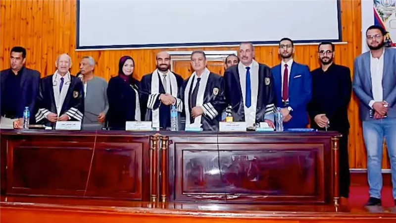 دراسة ماجستير تكشف تفوق الصفحات الطبية رقميًا وثقة الأطباء المشروطة بمعاييرها المهنية
